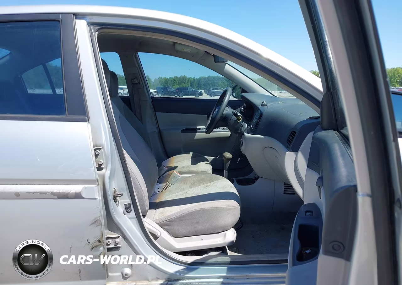 2006 Hyundai Accent Gls VIN:KMHCN46C46U057807 - 5