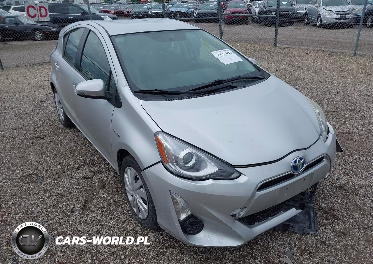 2015 Toyota Prius C Two