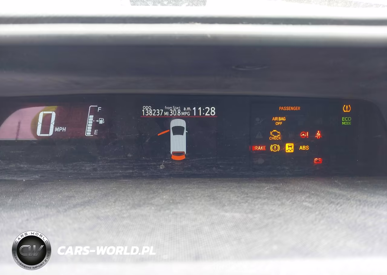 2015 Toyota Prius C Two VIN:JTDKDTB34F1111188 - 7