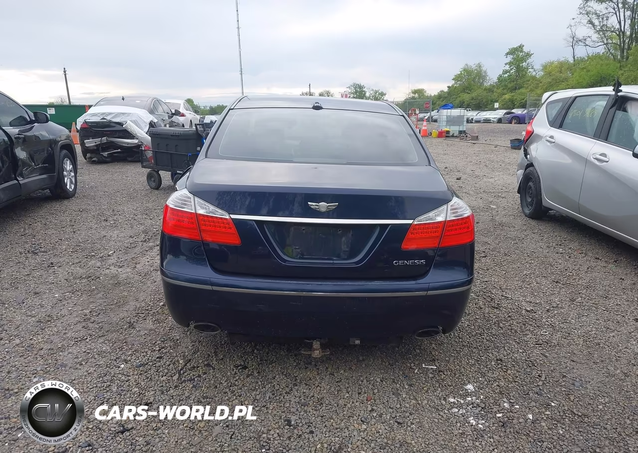 2010 Hyundai Genesis 3.8 VIN:KMHGC4DE2AU100285 - 17