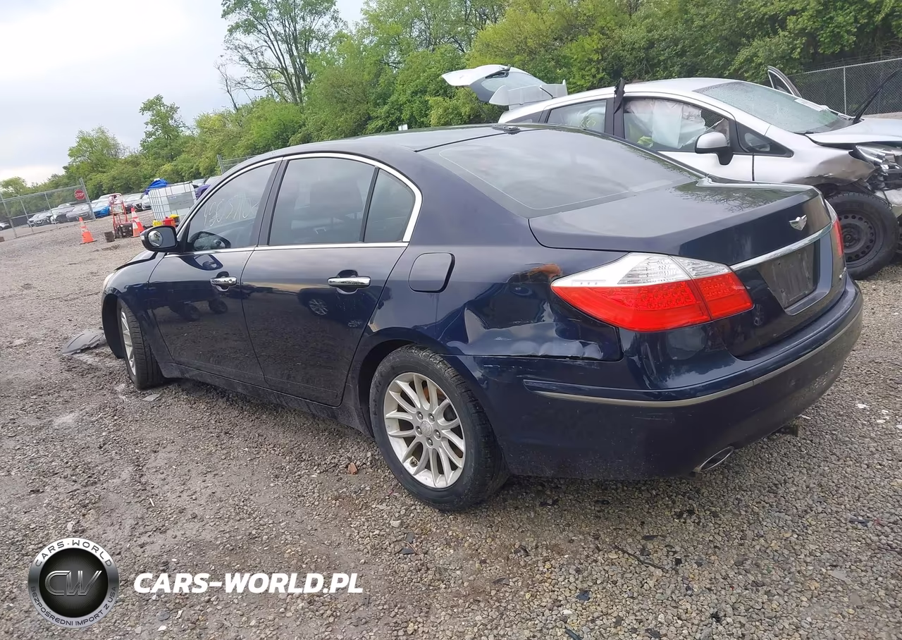 2010 Hyundai Genesis 3.8 VIN:KMHGC4DE2AU100285 - 3