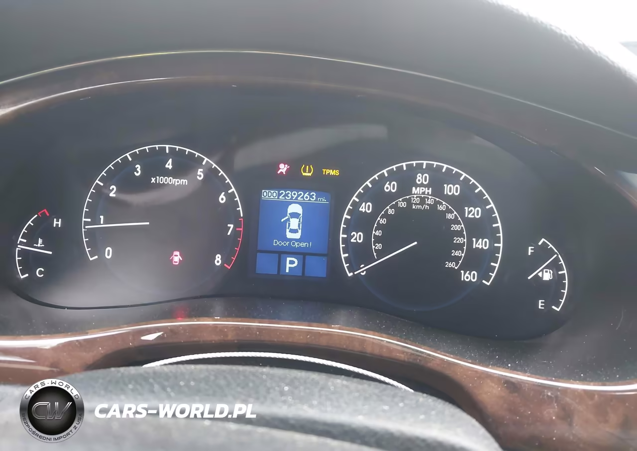 2010 Hyundai Genesis 3.8 VIN:KMHGC4DE2AU100285 - 7