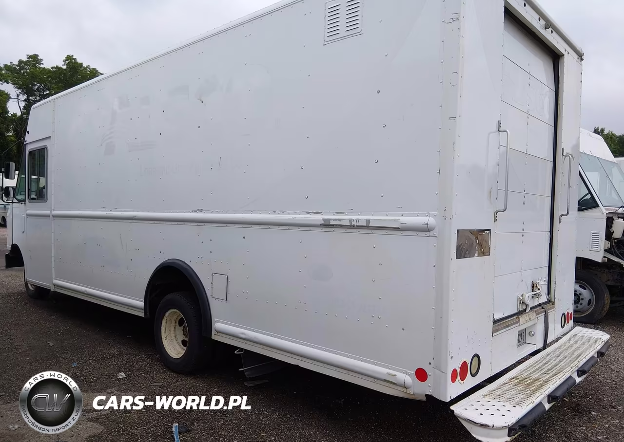 2013 Ford E-450 Stripped VIN:1FC4E4KL7DDB32656 - 3