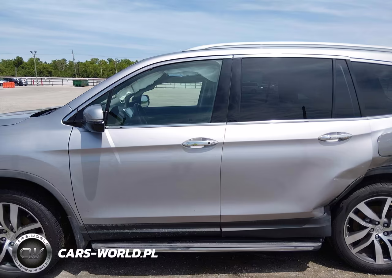 2017 Honda Pilot Elite VIN:5FNYF6H01HB027102 - 14