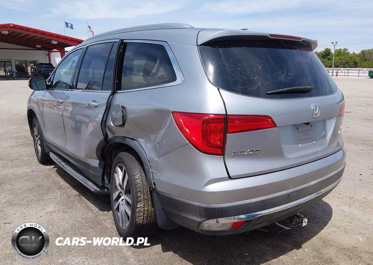 2017 Honda Pilot Elite VIN:5FNYF6H01HB027102 - 3