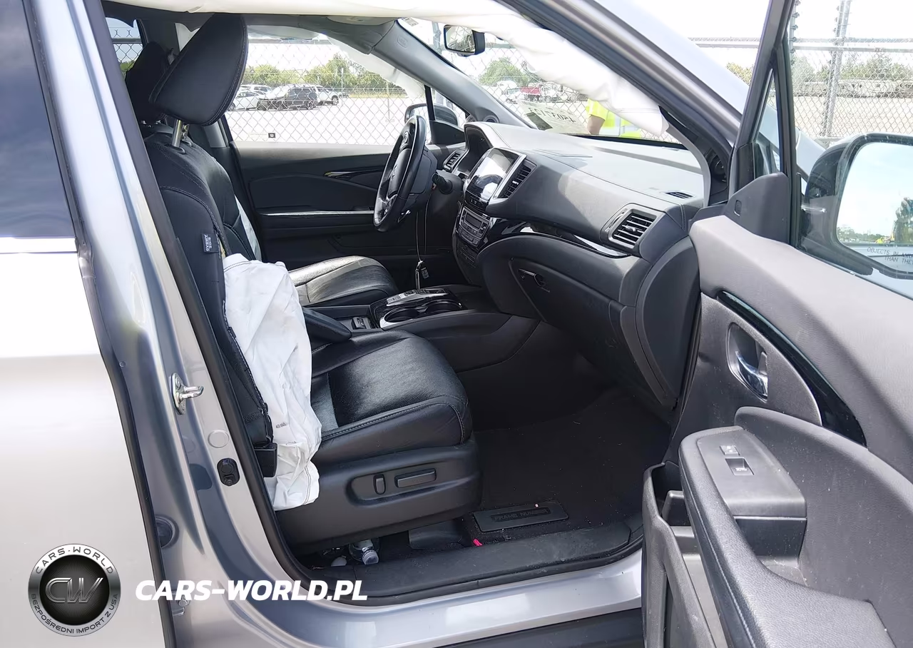 2017 Honda Pilot Elite VIN:5FNYF6H01HB027102 - 5