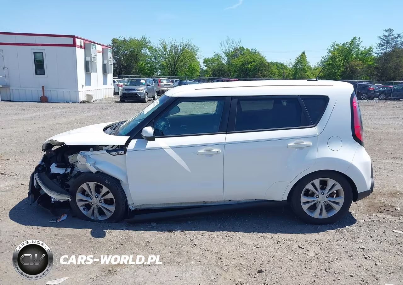 2015 Kia Soul + VIN:KNDJP3A53F7806927 - 13