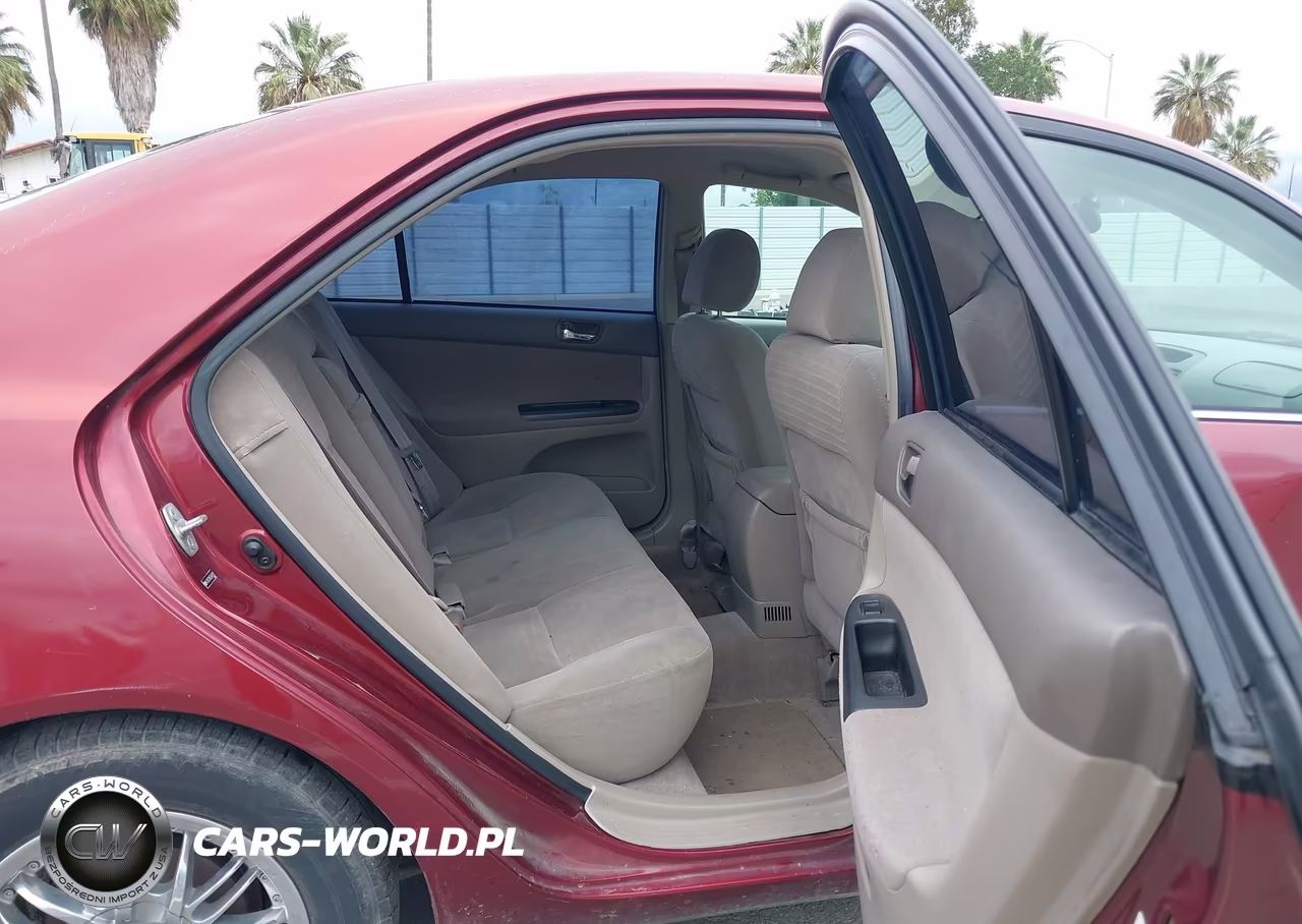 2005 Toyota Camry Le VIN:4T1BE32K65U404197 - 8