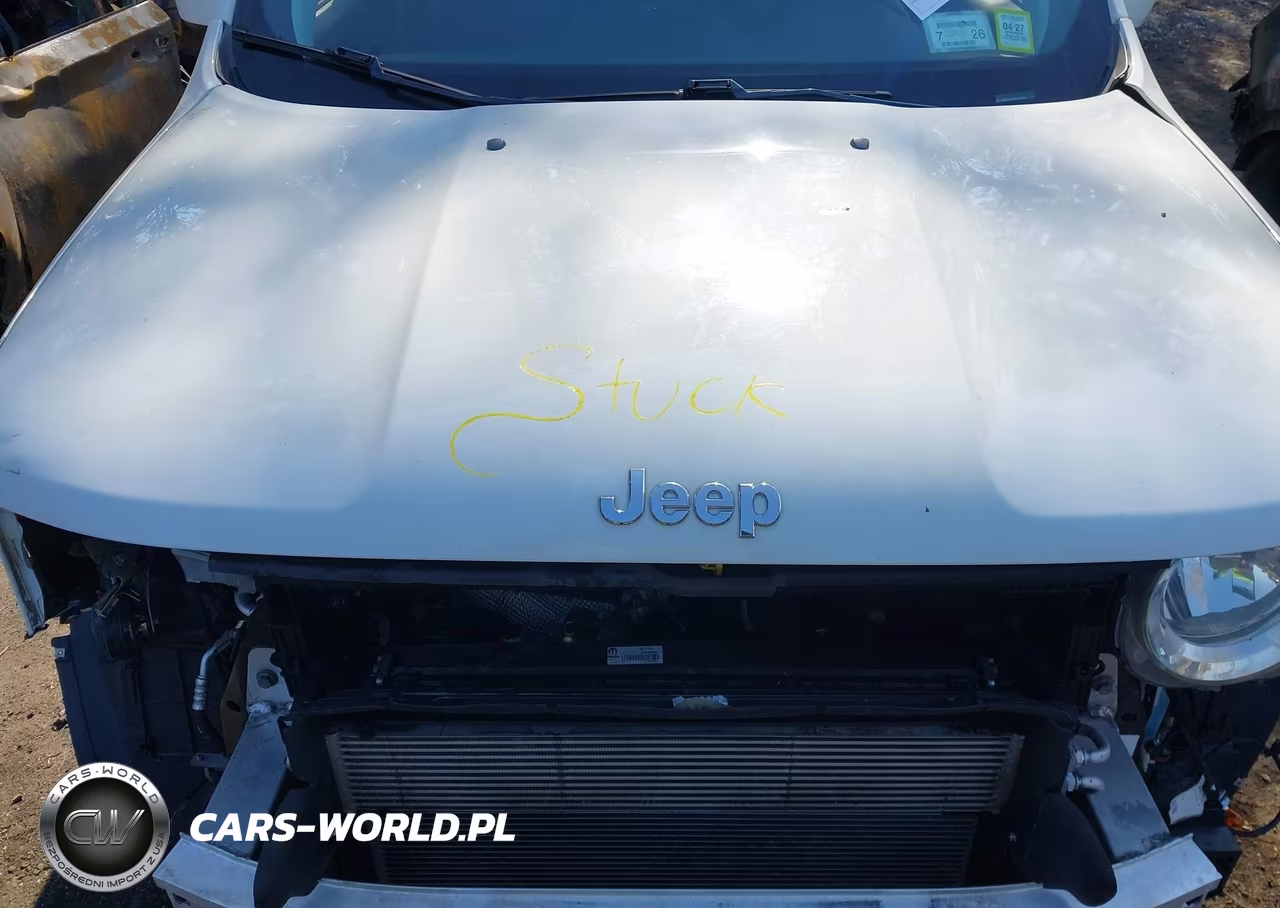 2018 Jeep Renegade Latitude 4X4 VIN:ZACCJBBB2JPJ30021 - 10