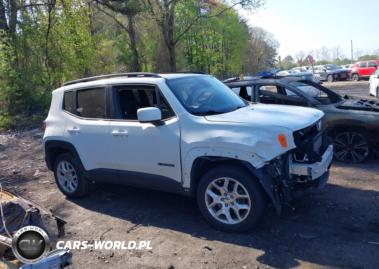 2018 Jeep Renegade Latitude 4X4 VIN:ZACCJBBB2JPJ30021 - 13