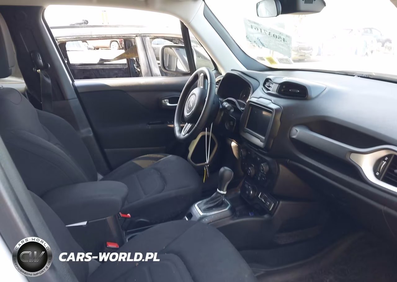 2018 Jeep Renegade Latitude 4X4 VIN:ZACCJBBB2JPJ30021 - 5