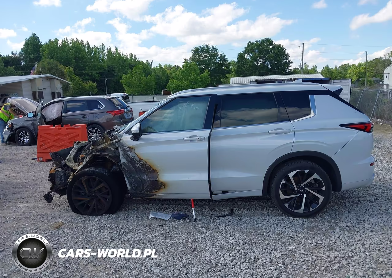 2022 Mitsubishi Outlander Sel 2.5 2Wd-Sel Special Edition 2Wd VIN:JA4J3VA86NZ075604 - 13