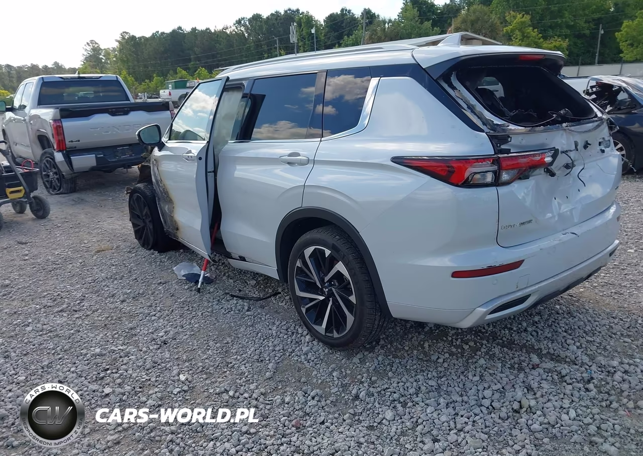 2022 Mitsubishi Outlander Sel 2.5 2Wd-Sel Special Edition 2Wd VIN:JA4J3VA86NZ075604 - 3