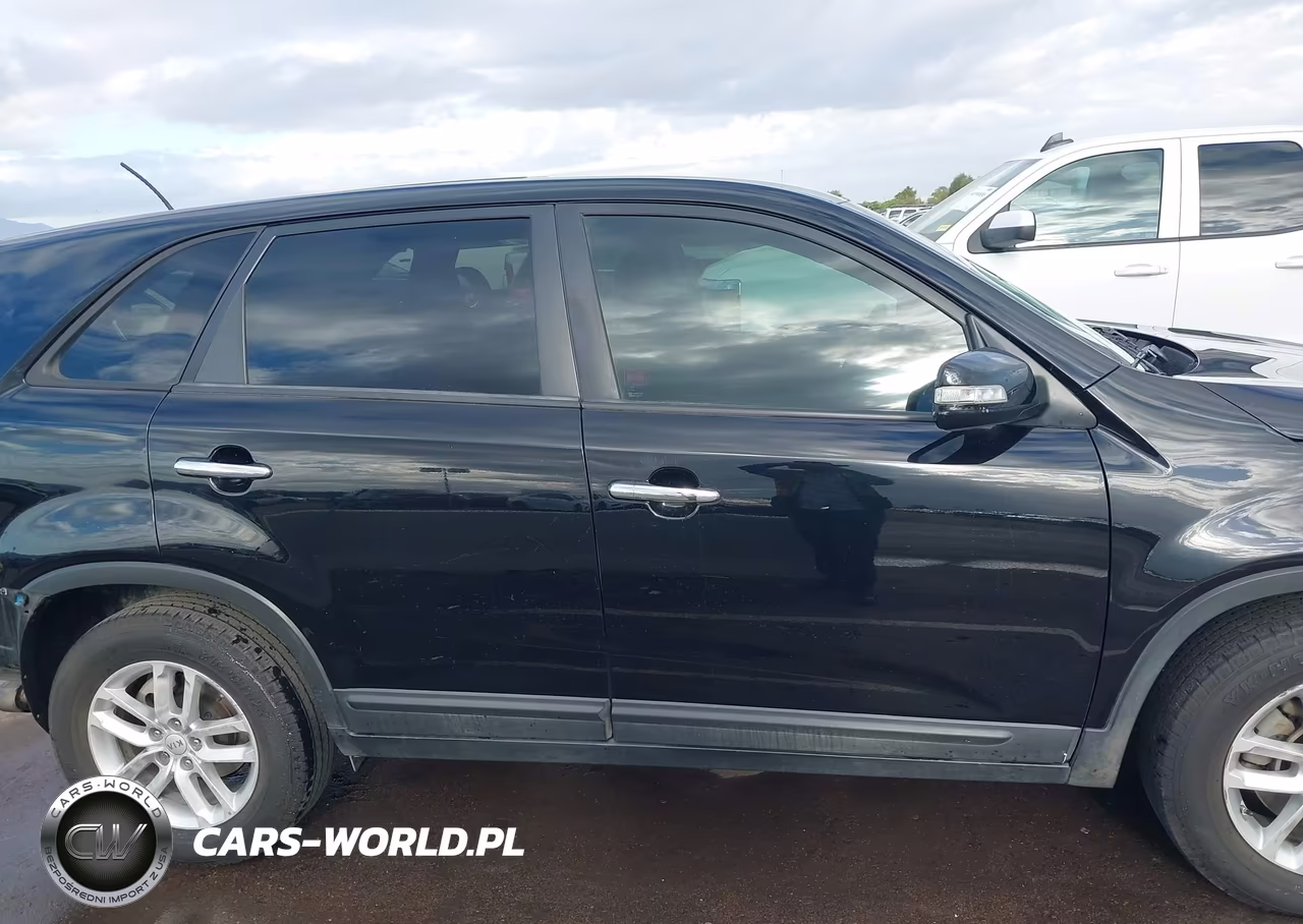 2015 Kia Sorento Lx VIN:5XYKT3A62FG579614 - 14