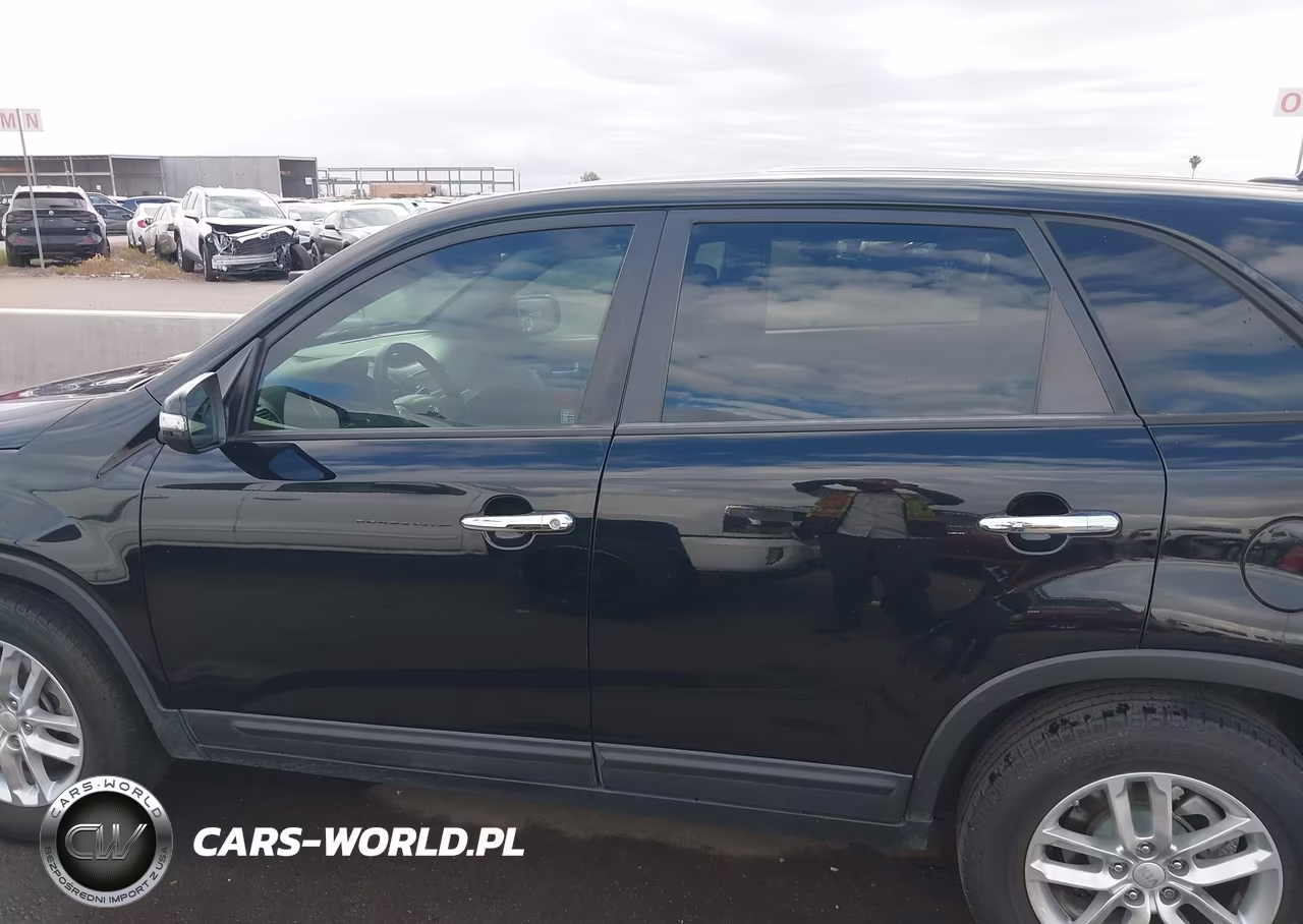 2015 Kia Sorento Lx VIN:5XYKT3A62FG579614 - 15