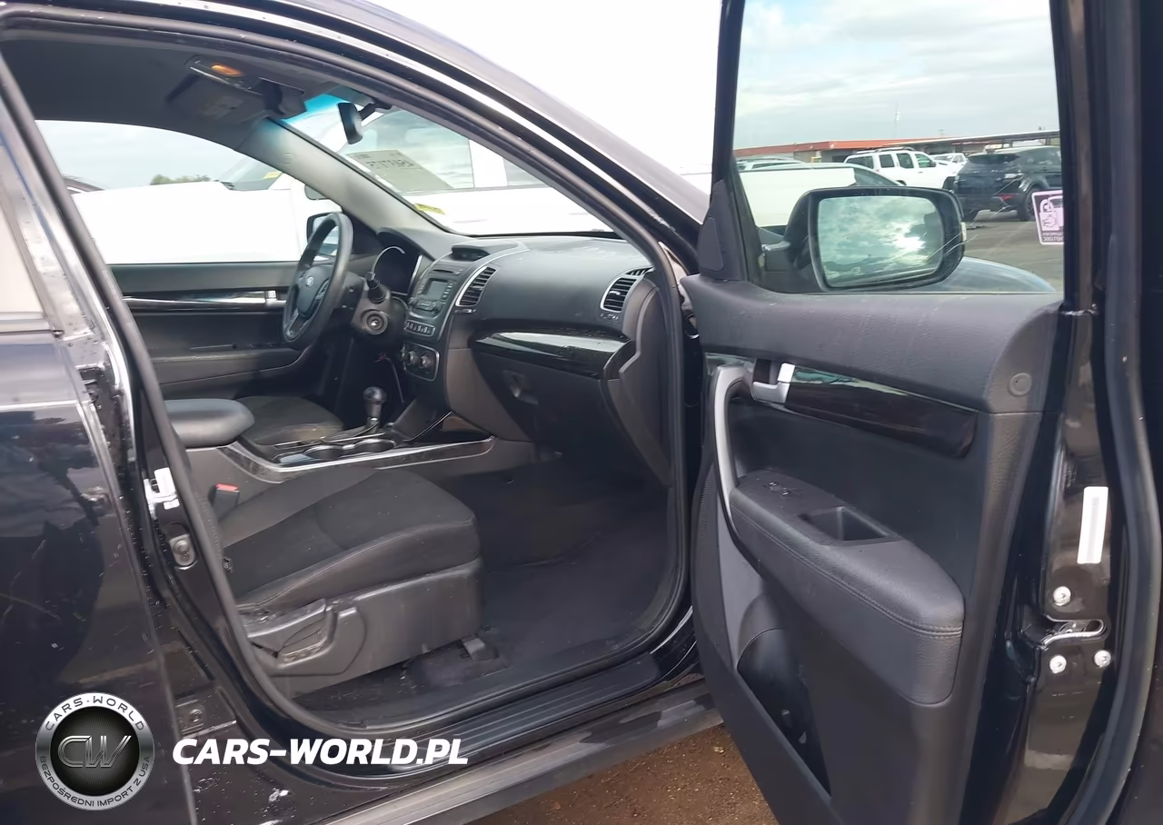 2015 Kia Sorento Lx VIN:5XYKT3A62FG579614 - 5