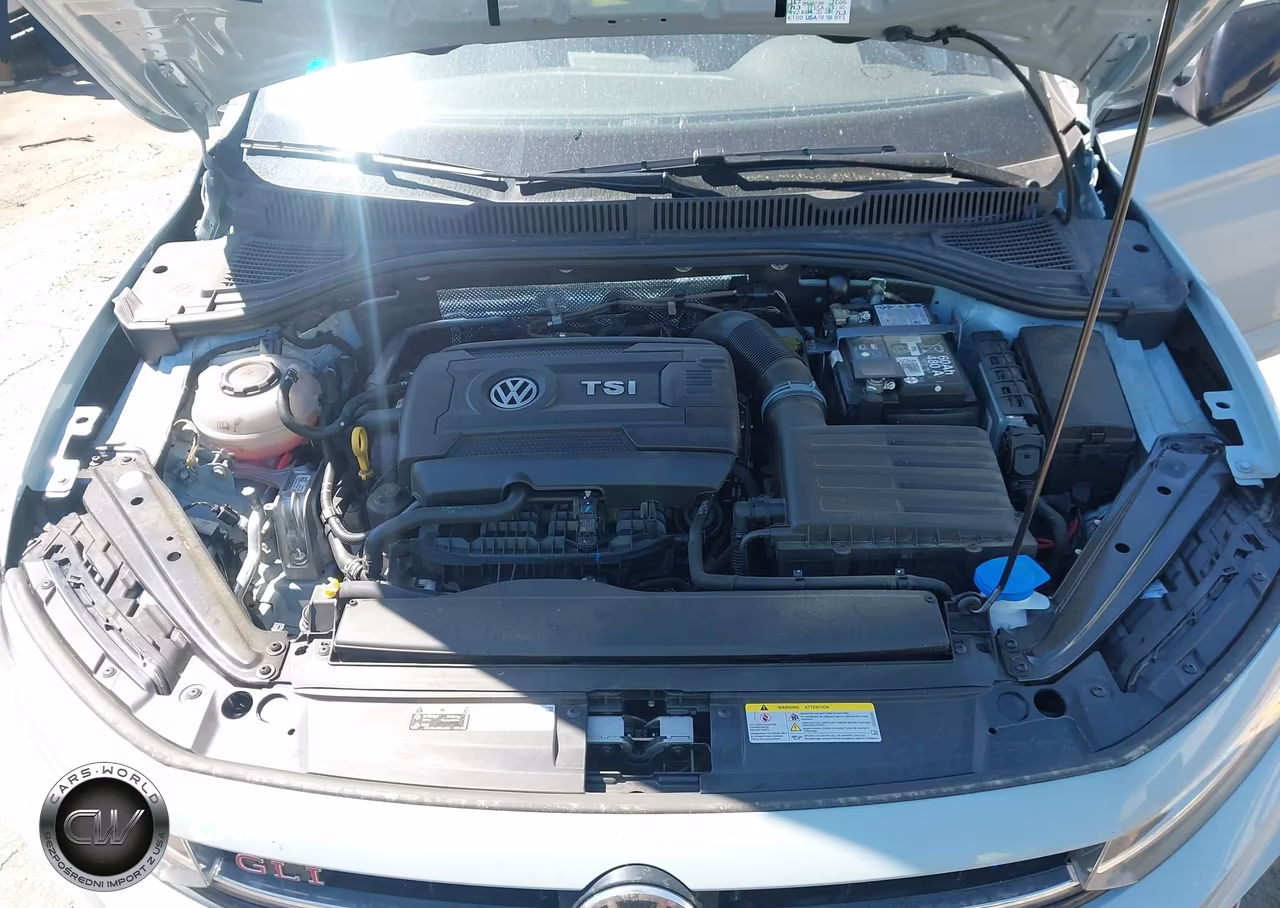 2025 Volkswagen Jetta Gli 2.0T Autobahn VIN:3VW1T7BU2SM054529 - 10