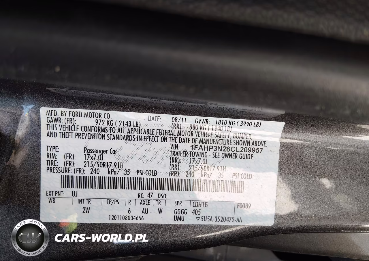 2012 Ford Focus Titanium VIN:1FAHP3N28CL209957 - 9