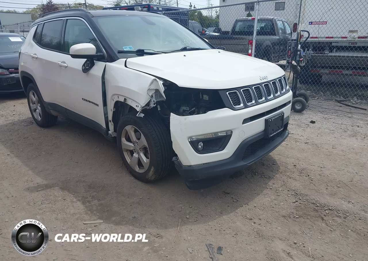 2018 Jeep Compass Latitude 4X4 – zdjęcie 1 z 18