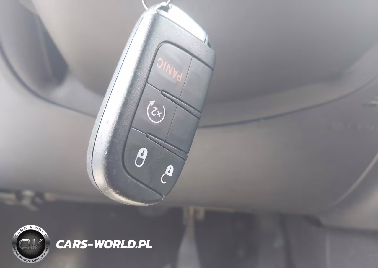 2018 Jeep Compass Latitude 4X4 VIN:3C4NJDBB2JT185780 - 11