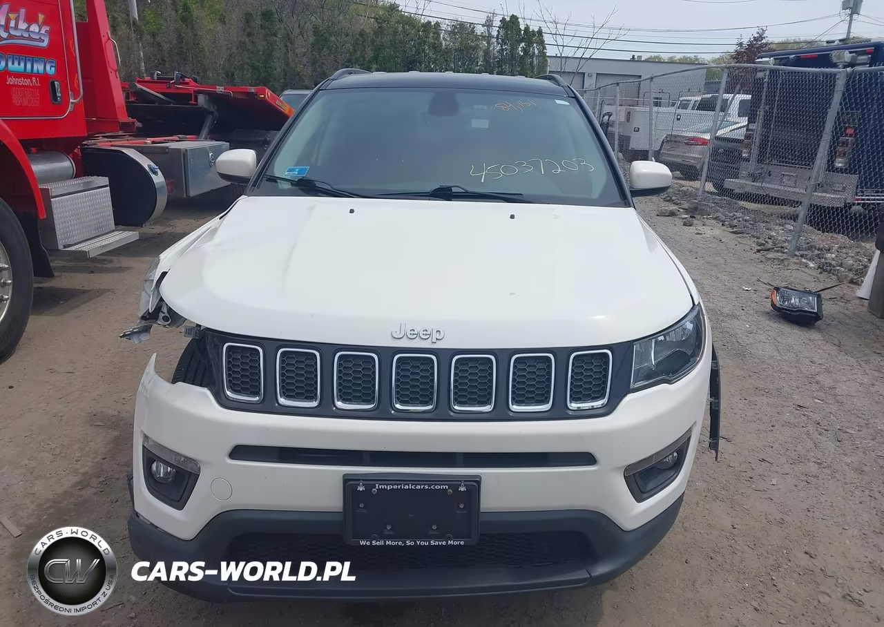 2018 Jeep Compass Latitude 4X4 VIN:3C4NJDBB2JT185780 - 13