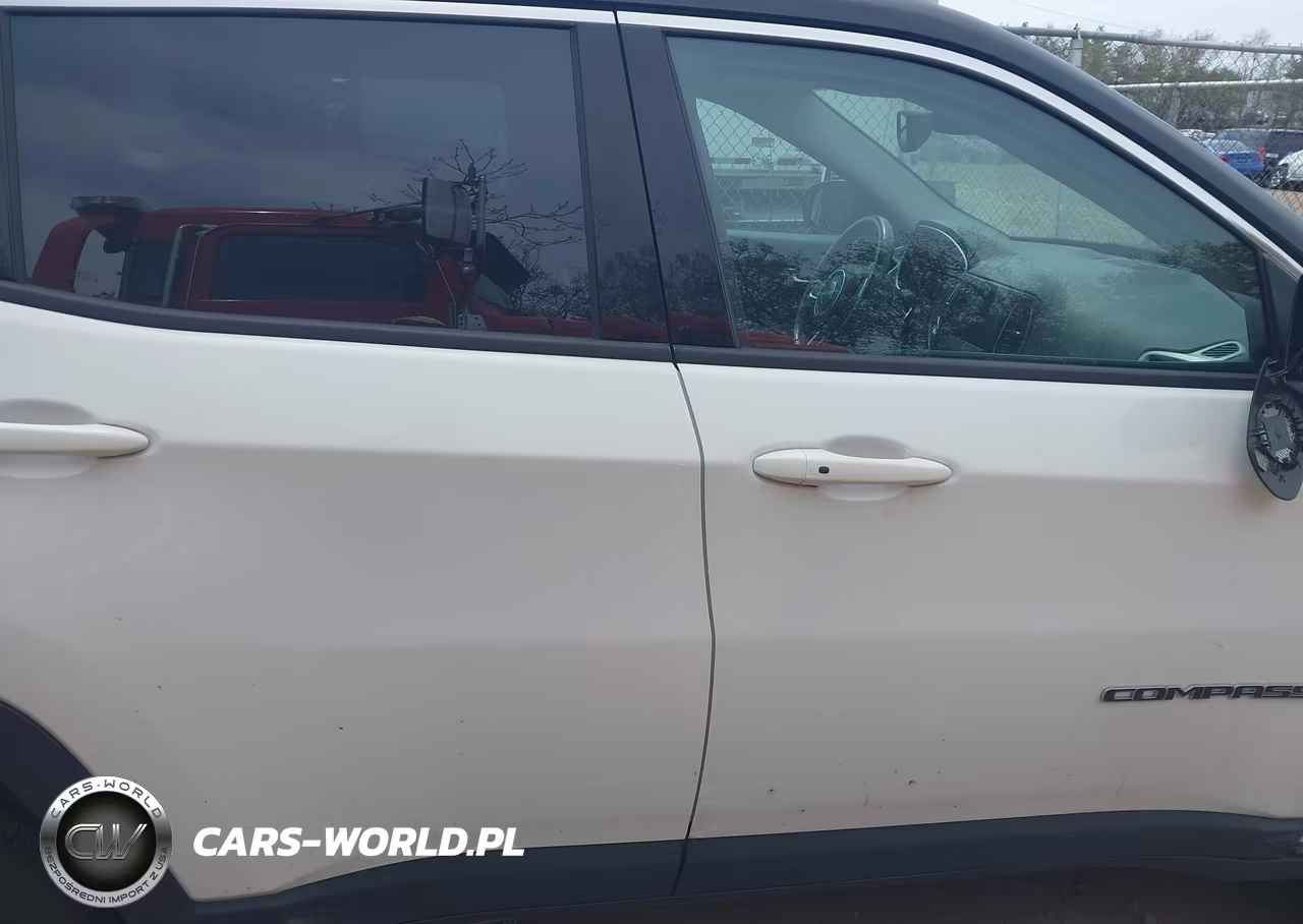 2018 Jeep Compass Latitude 4X4 VIN:3C4NJDBB2JT185780 - 14