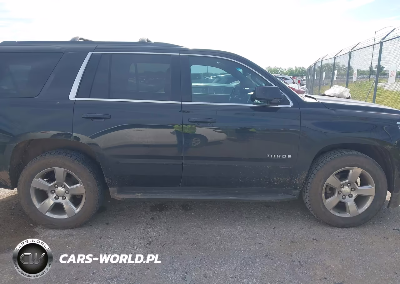 2017 Chevrolet Tahoe Ls VIN:1GNSCAKC9HR335107 - 13