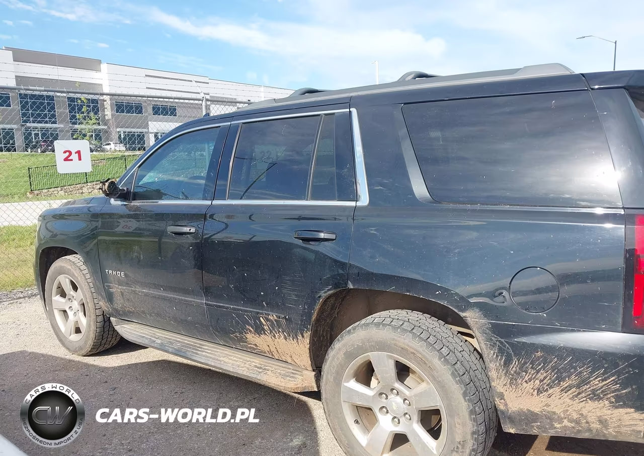 2017 Chevrolet Tahoe Ls VIN:1GNSCAKC9HR335107 - 14