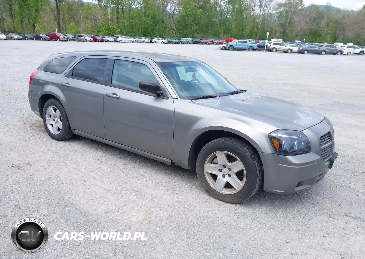 2005 Dodge Magnum Se