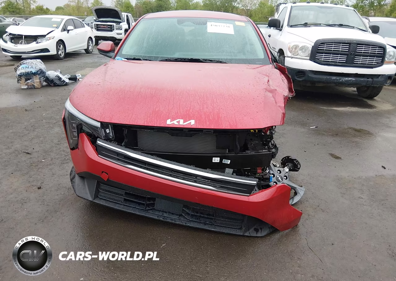 2025 Kia K4 Lxs VIN:3KPFT4DE8SE240986 - 13
