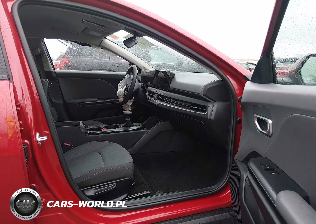 2025 Kia K4 Lxs VIN:3KPFT4DE8SE240986 - 5