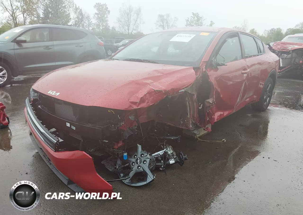 2025 Kia K4 Lxs VIN:3KPFT4DE8SE240986 - 6
