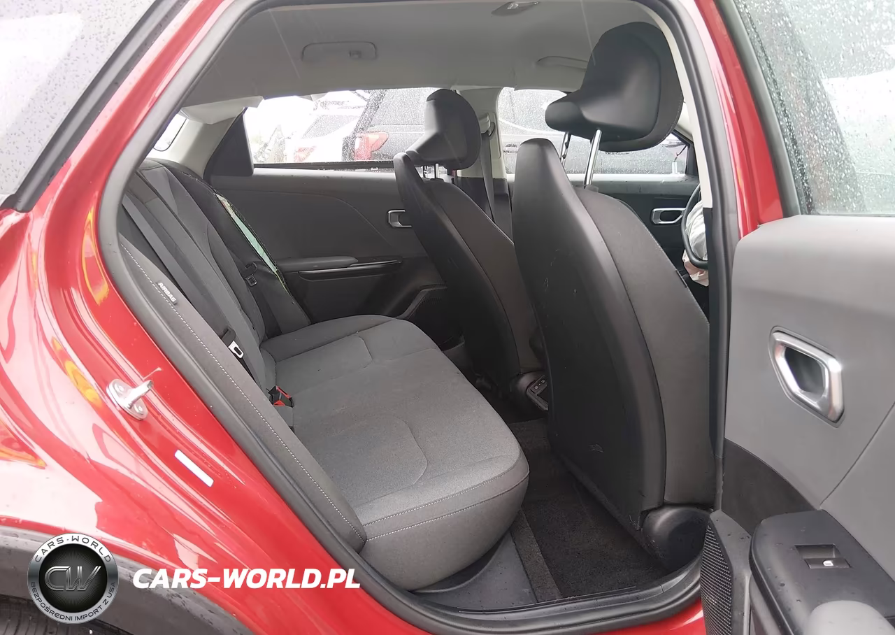 2025 Kia K4 Lxs VIN:3KPFT4DE8SE240986 - 8