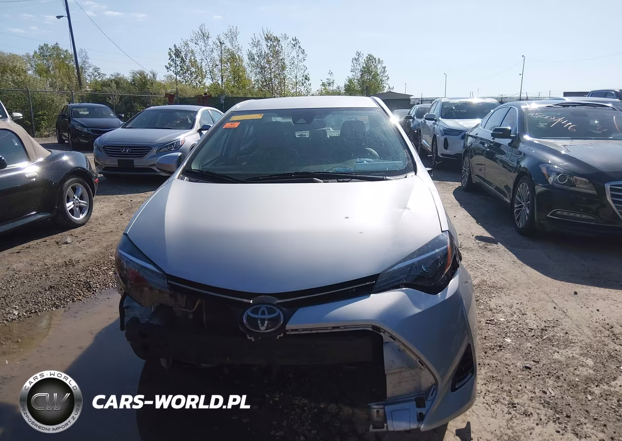 2017 Toyota Corolla Le VIN:5YFBURHE3HP736370 - 12