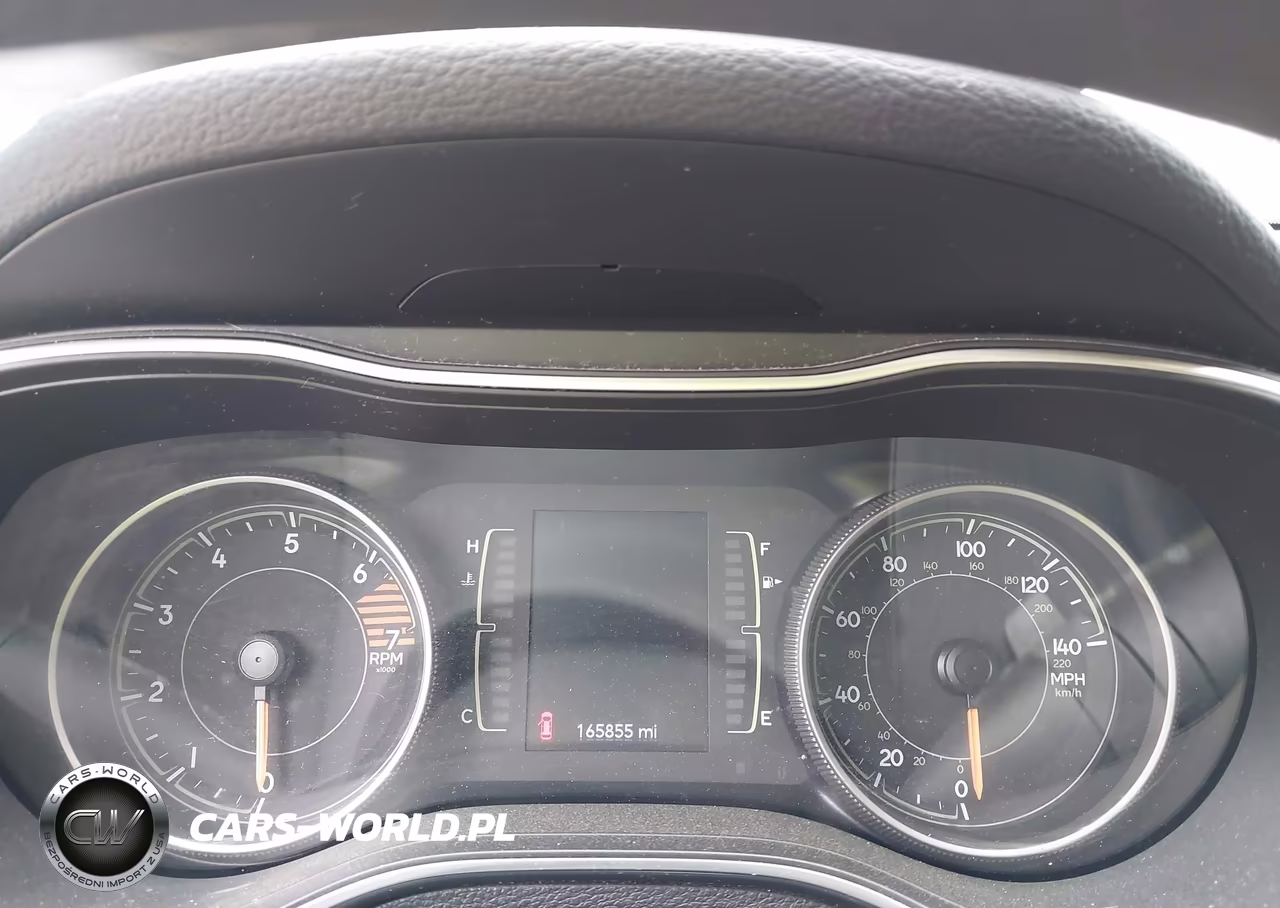 2019 Jeep Cherokee Latitude 4X4 VIN:1C4PJMCB1KD212384 - 7