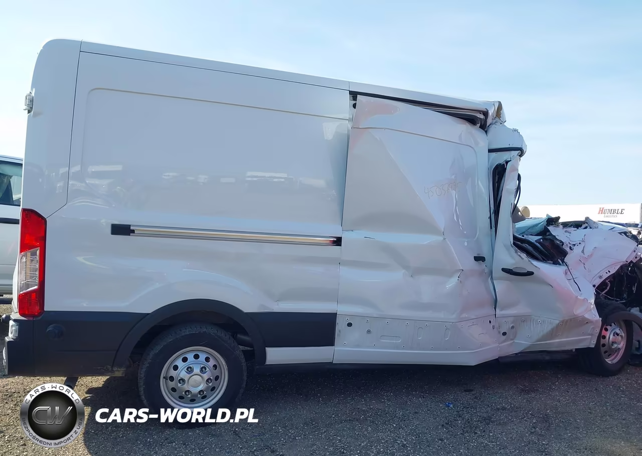 2025 Ford Transit-250 VIN:1FTBR2C85SKA15449 - 13