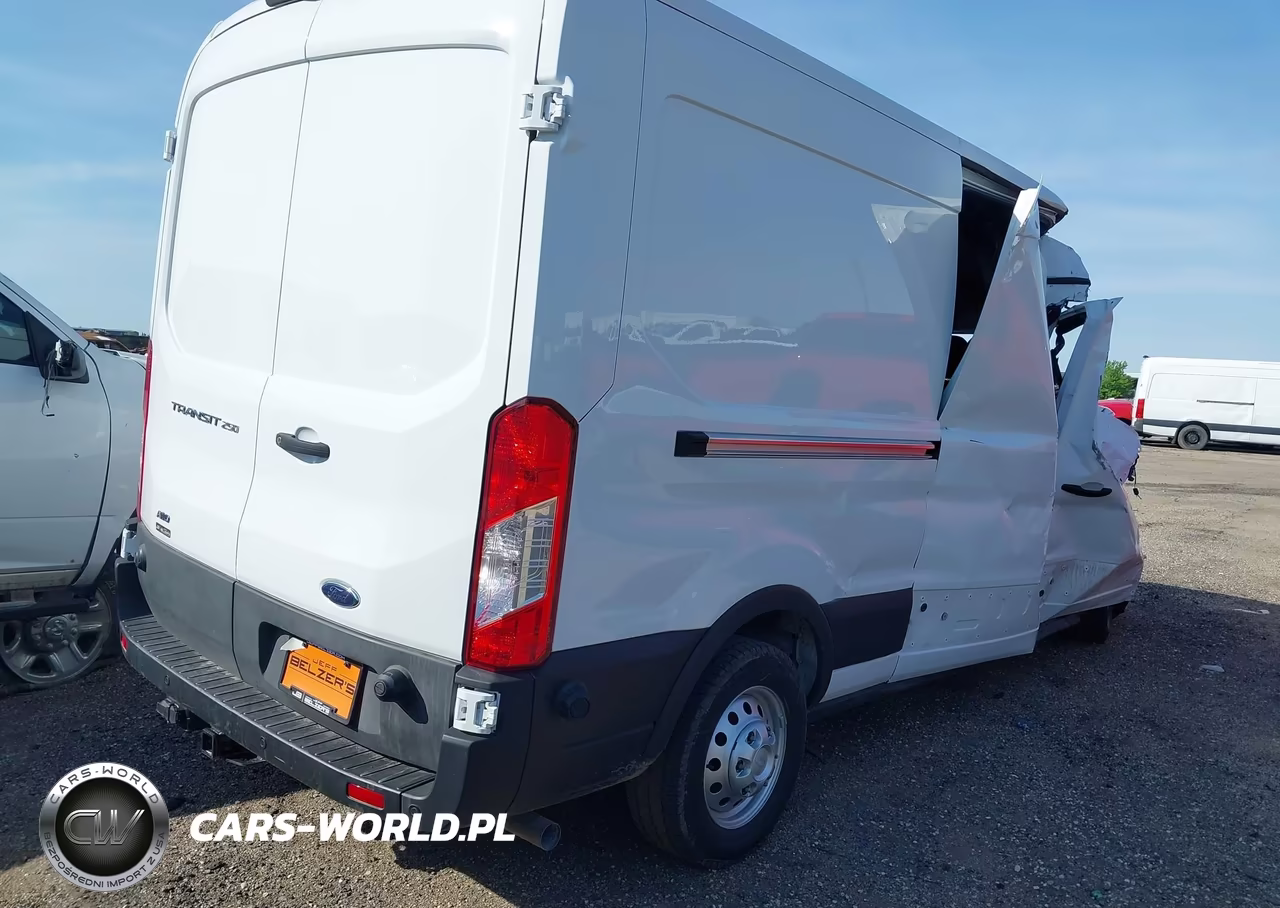 2025 Ford Transit-250 VIN:1FTBR2C85SKA15449 - 4
