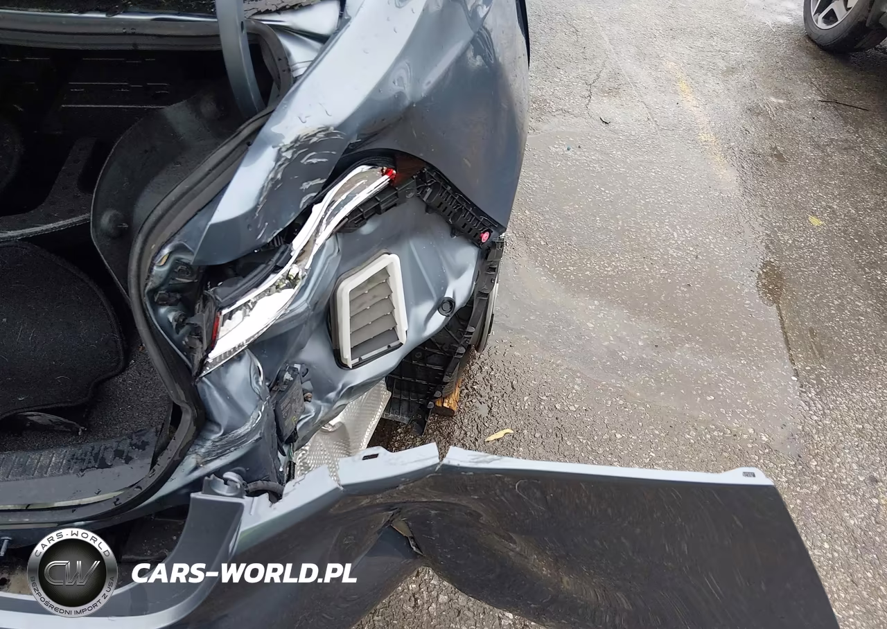 2021 Toyota Corolla Hybrid Le VIN:JTDEAMDE4MJ016489 - 17