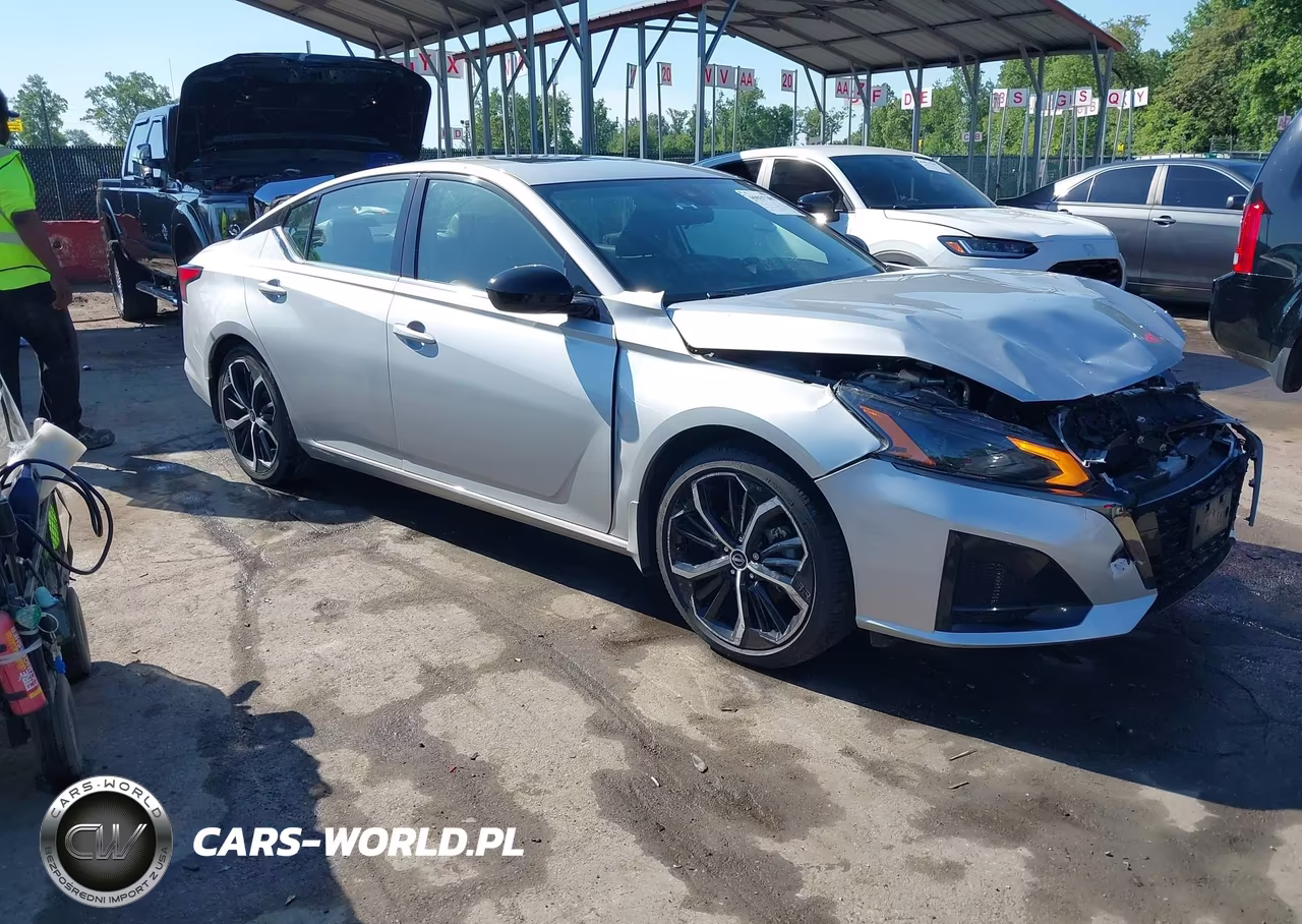 2024 Nissan Altima Sr Fwd