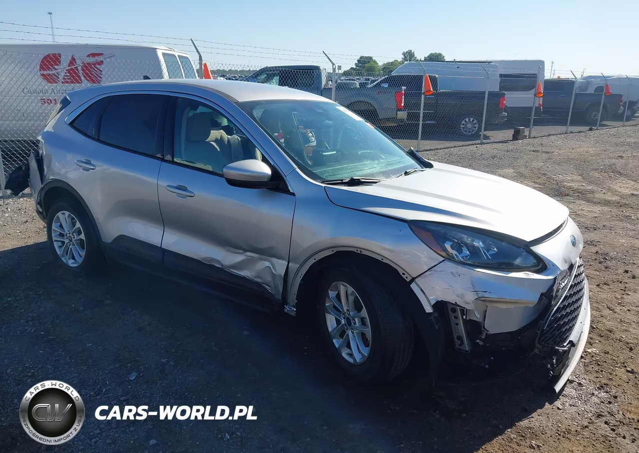 2020 Ford Escape Se