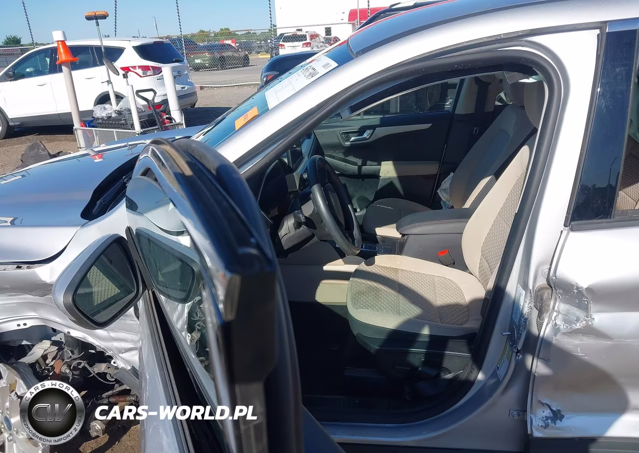2020 Ford Escape Se VIN:1FMCU0G60LUC33252 - 18