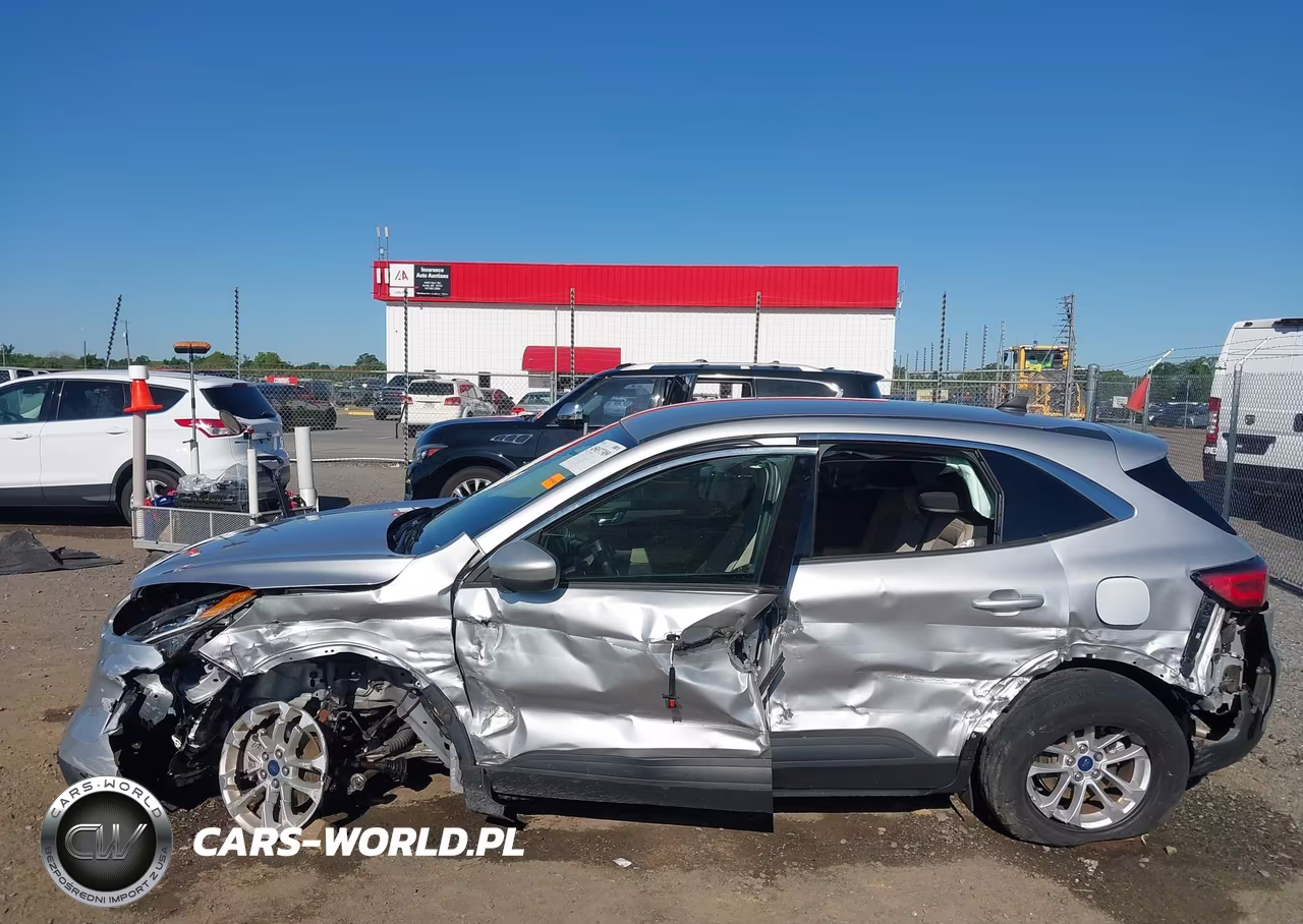 2020 Ford Escape Se VIN:1FMCU0G60LUC33252 - 19