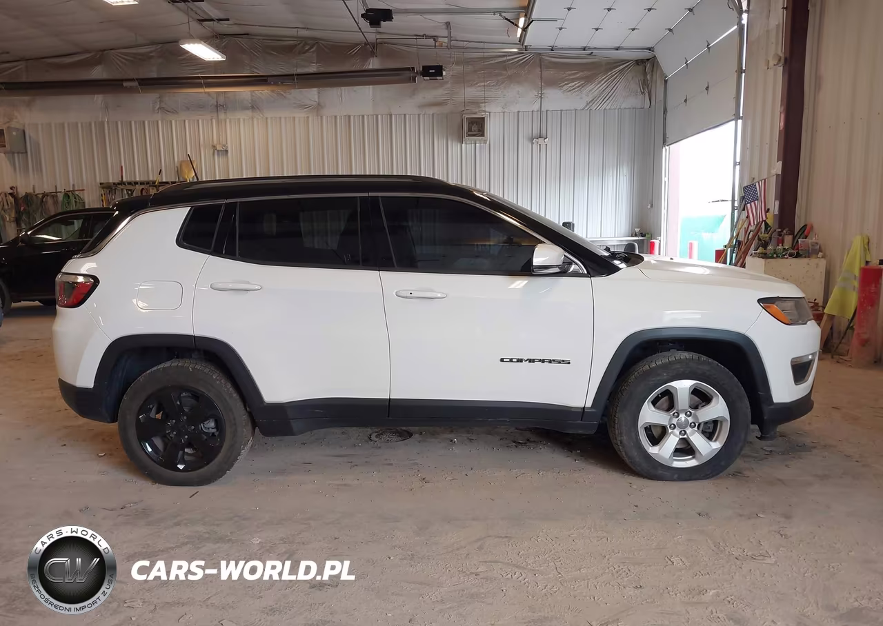 2018 Jeep Compass Limited 4X4 VIN:3C4NJDCB4JT373814 - 13