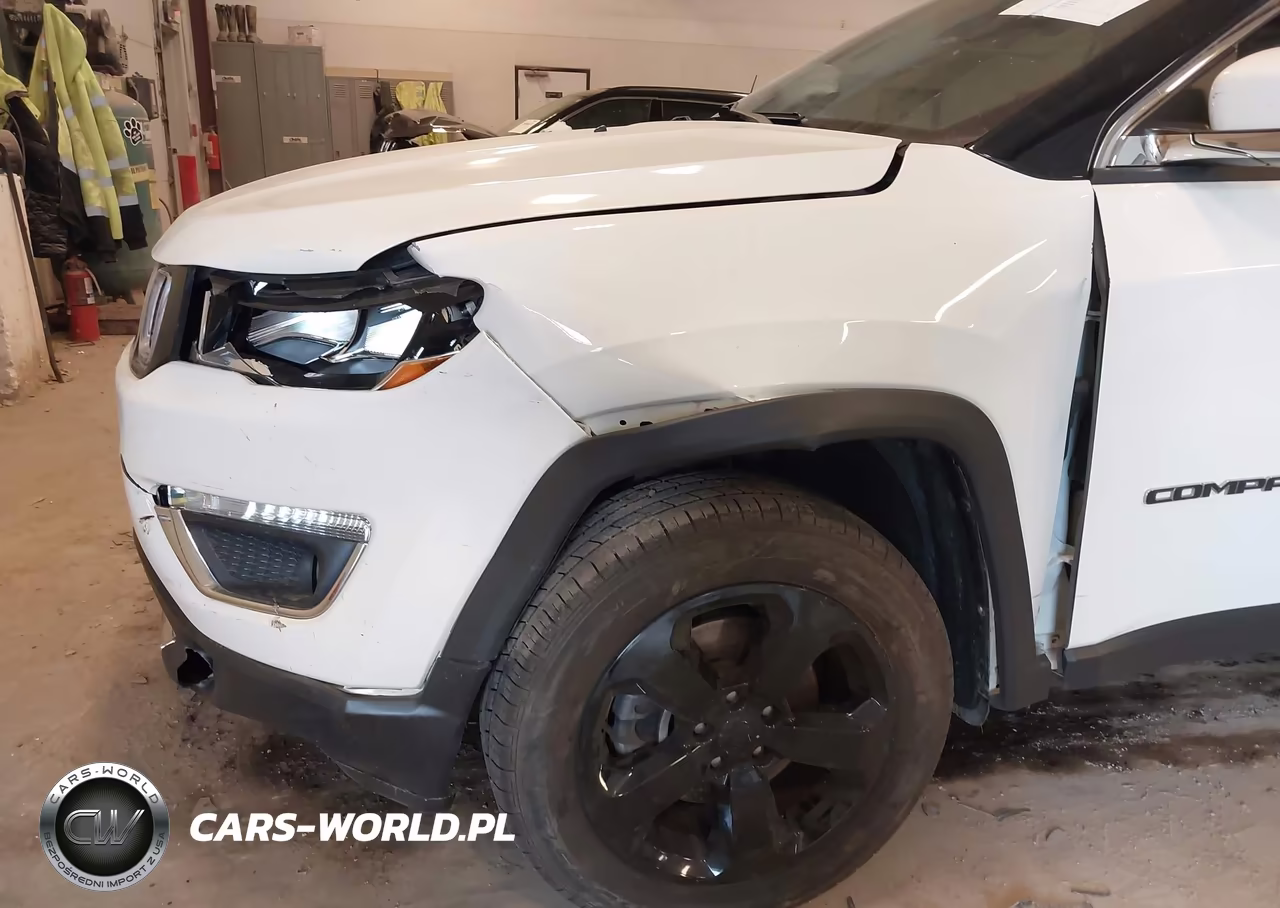 2018 Jeep Compass Limited 4X4 VIN:3C4NJDCB4JT373814 - 6