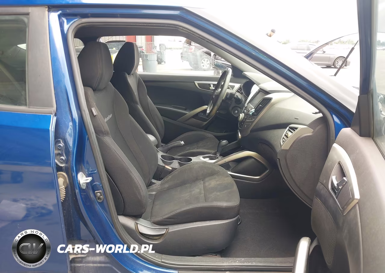 2017 Hyundai Veloster VIN:KMHTC6AD0HU319598 - 5
