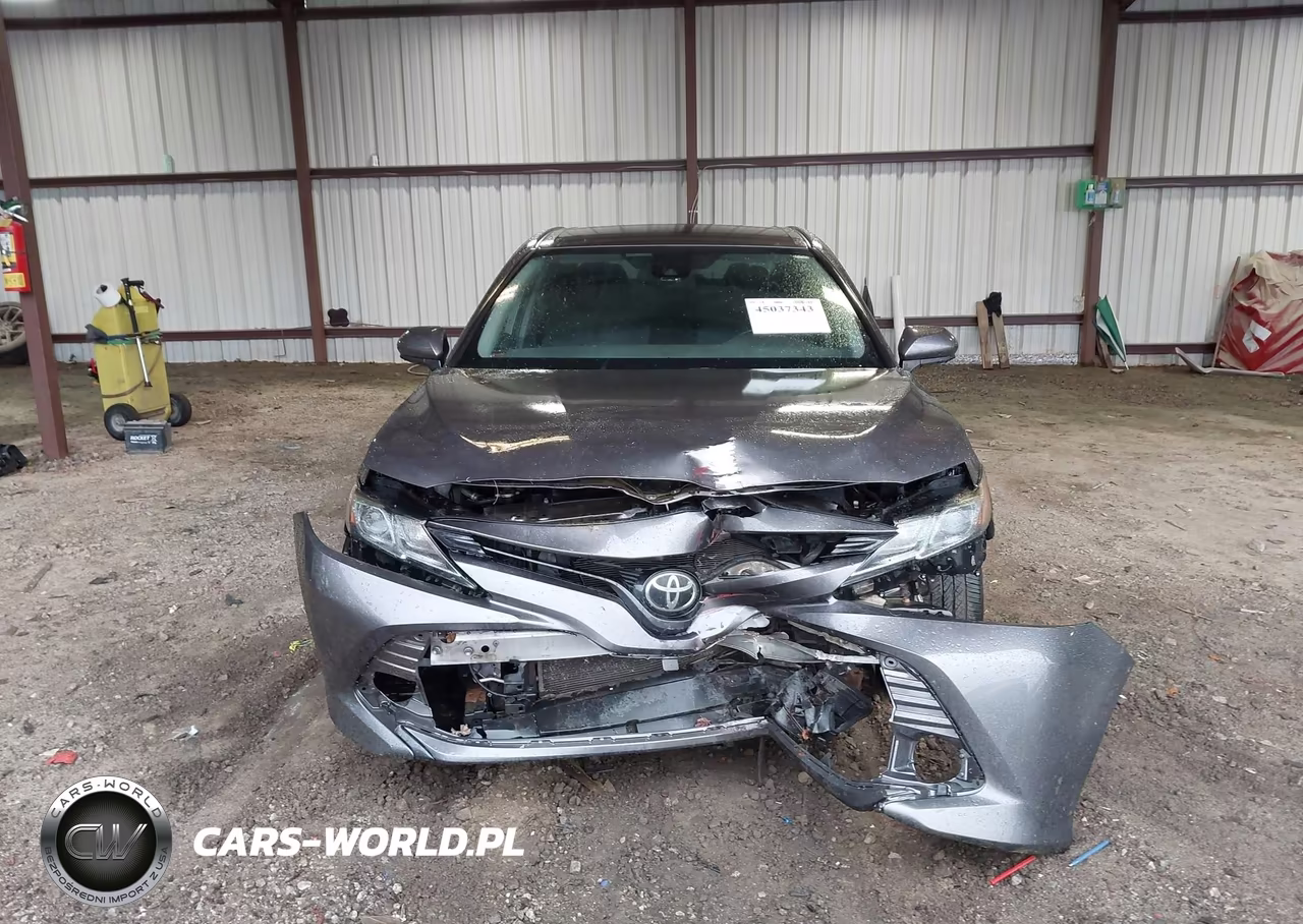 2019 Toyota Camry Le VIN:4T1B11HK8KU184600 - 13