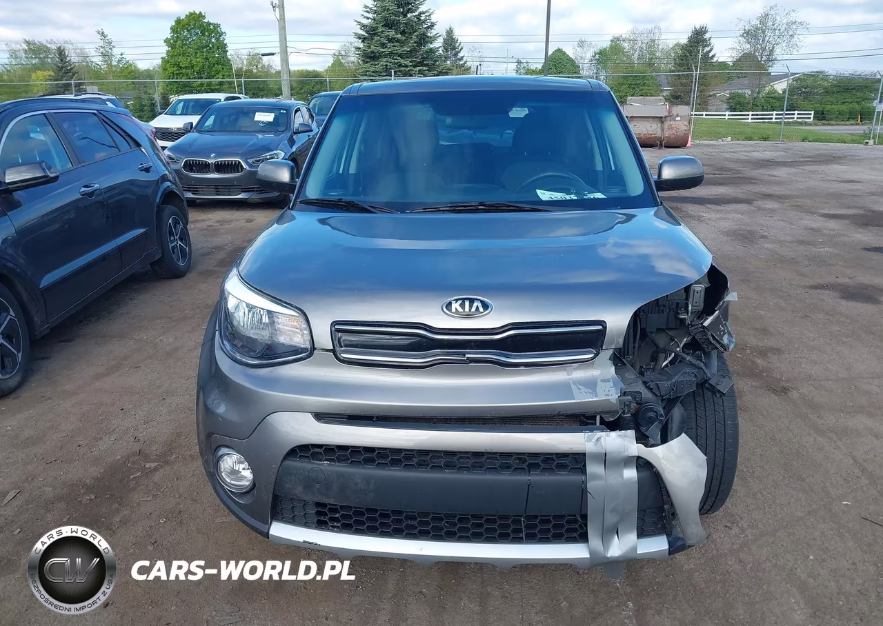 2018 Kia Soul + VIN:KNDJP3A54J7509562 - 12