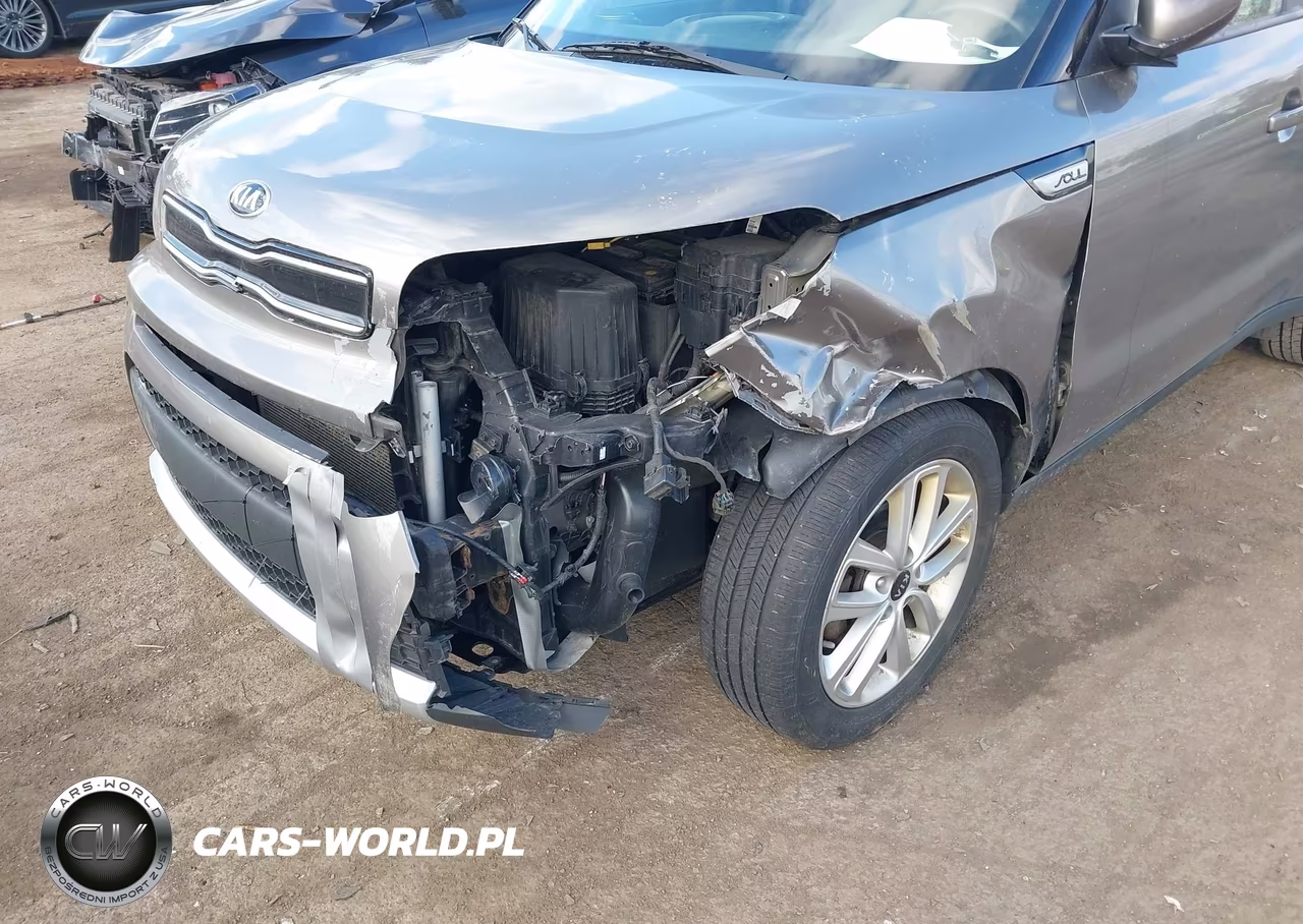 2018 Kia Soul + VIN:KNDJP3A54J7509562 - 6