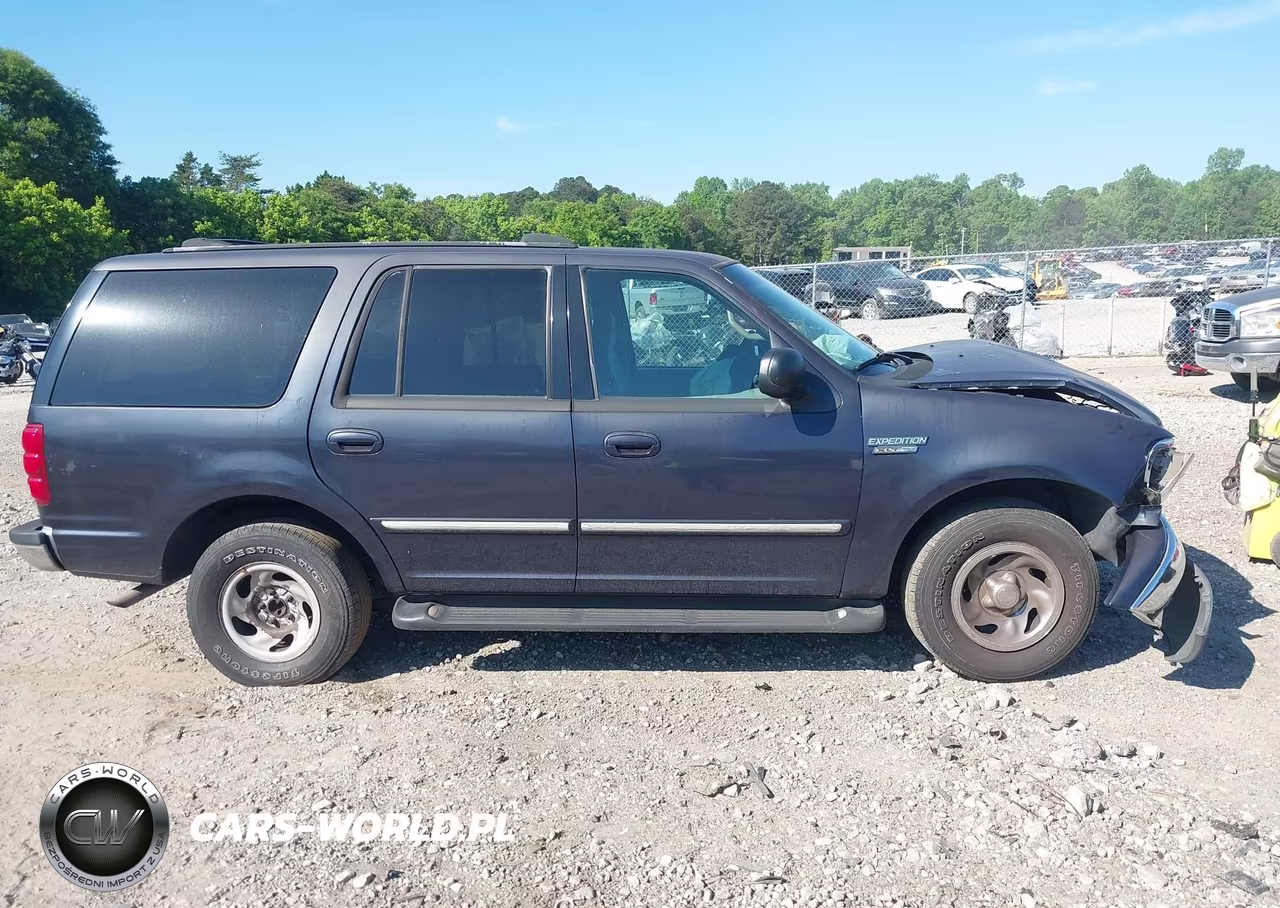 2000 Ford Expedition Xlt VIN:1FMRU1567YLB93235 - 12