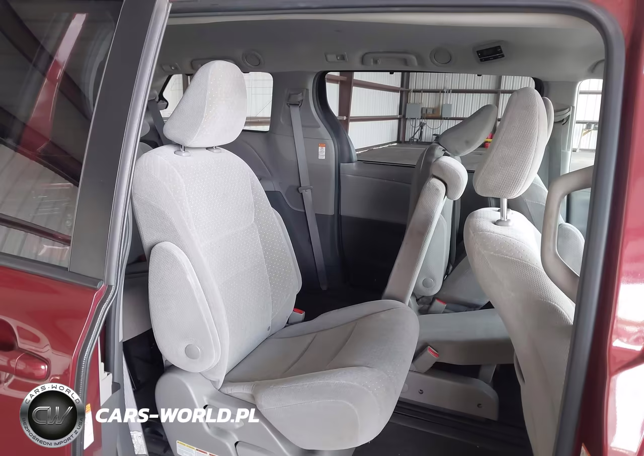 2018 Toyota Sienna Le 8 Passenger VIN:5TDKZ3DC2JS909912 - 8